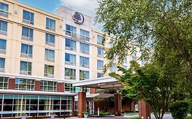 Doubletree By Hilton Hotel Boston Bayside